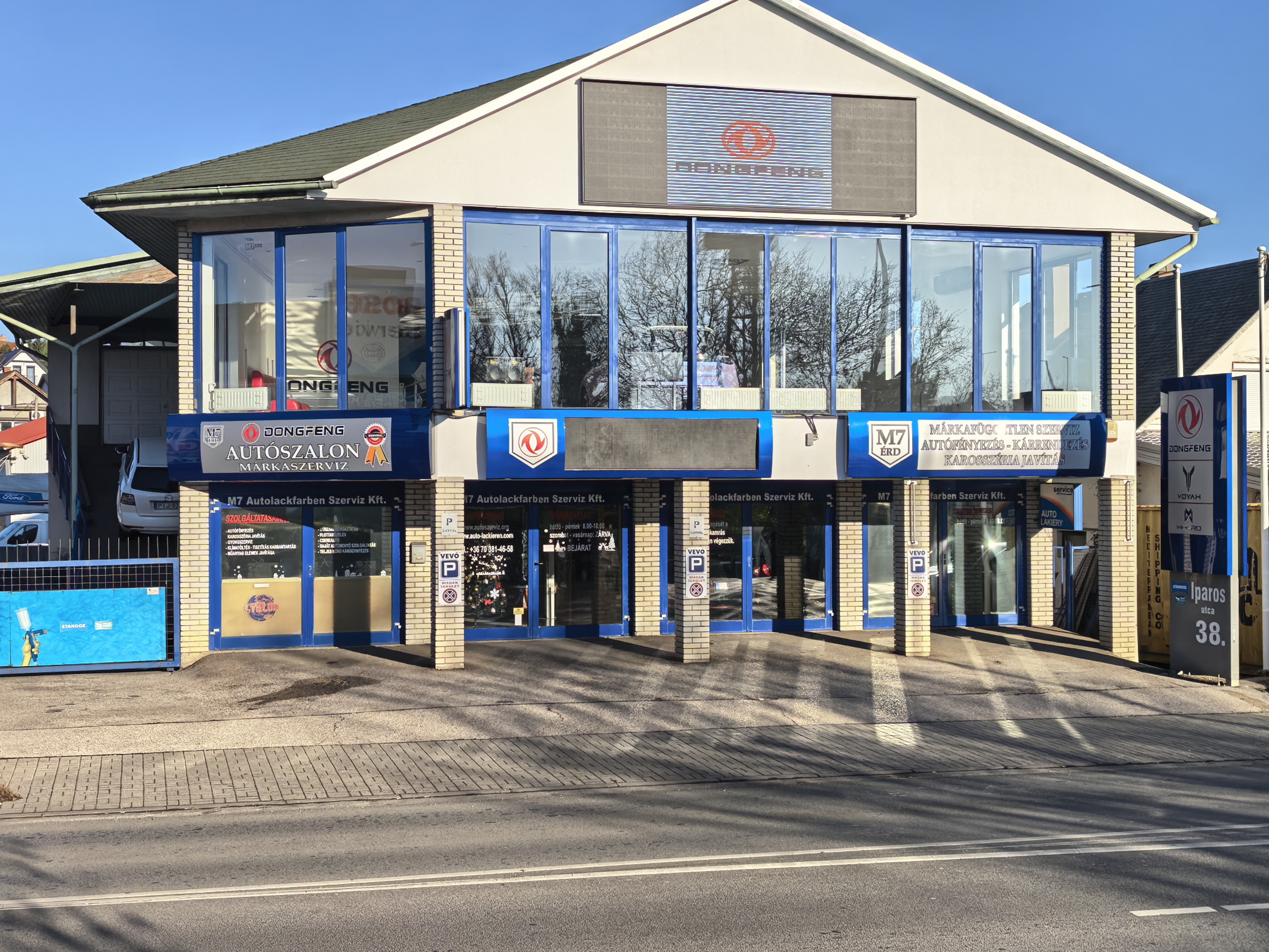 Dongfeng Szalon M7 - Szalon külső kép